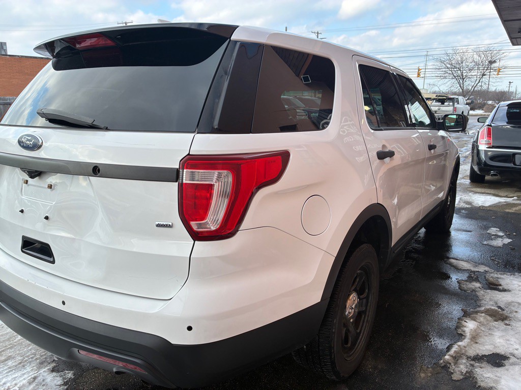 2016 Ford Explorer Image 6