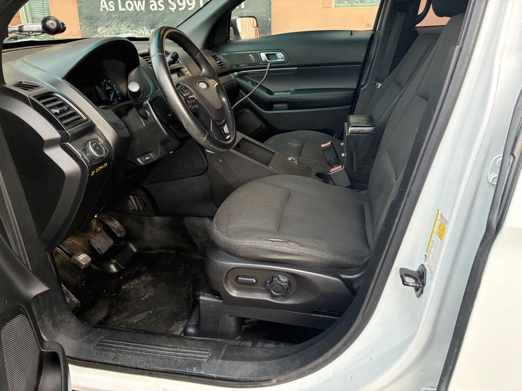 2016 Ford Explorer Image 11