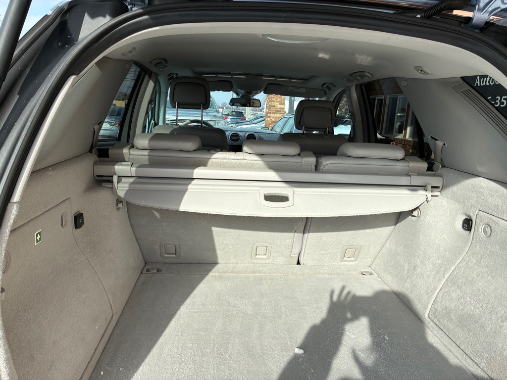 2010 Mercedes-Benz M-Class Image 11