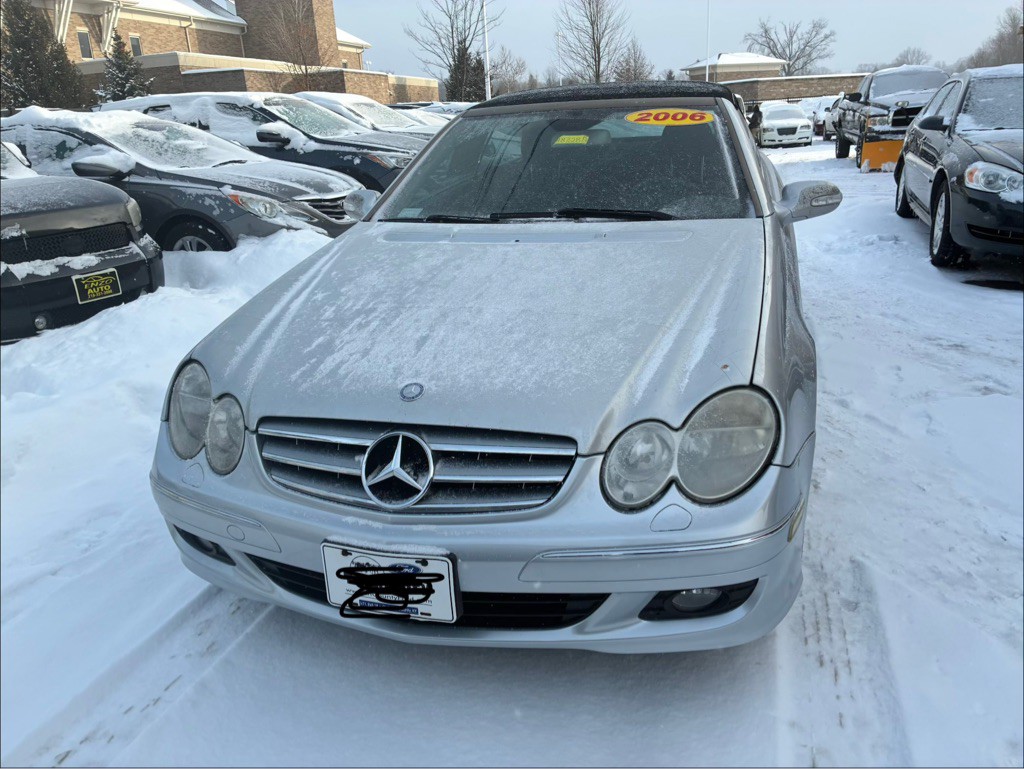 2006 Mercedes-Benz CLK-Class Image 2