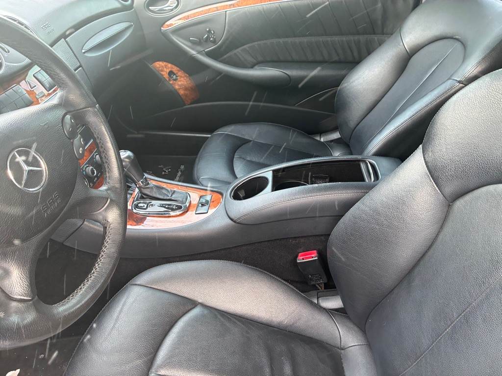 2006 Mercedes-Benz CLK-Class Image 8