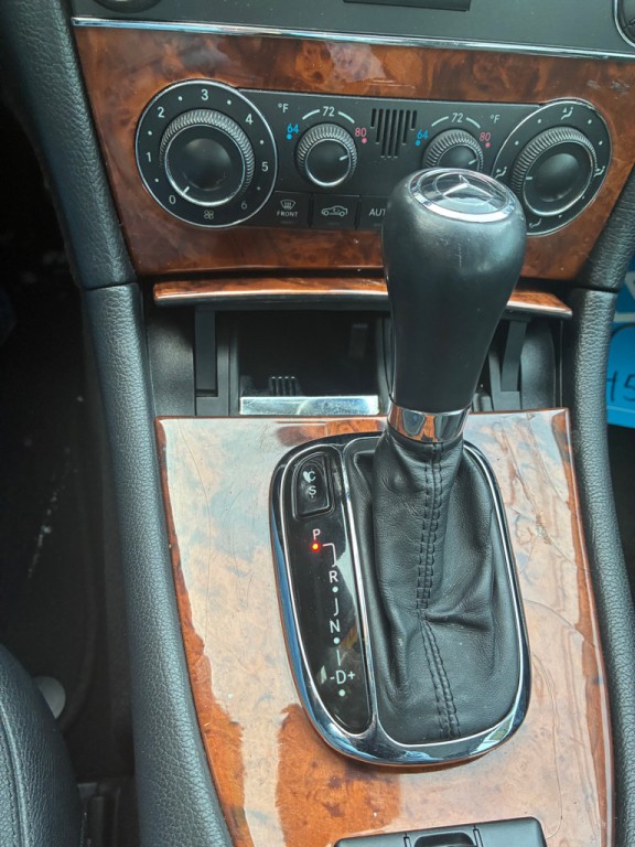 2006 Mercedes-Benz CLK-Class Image 12