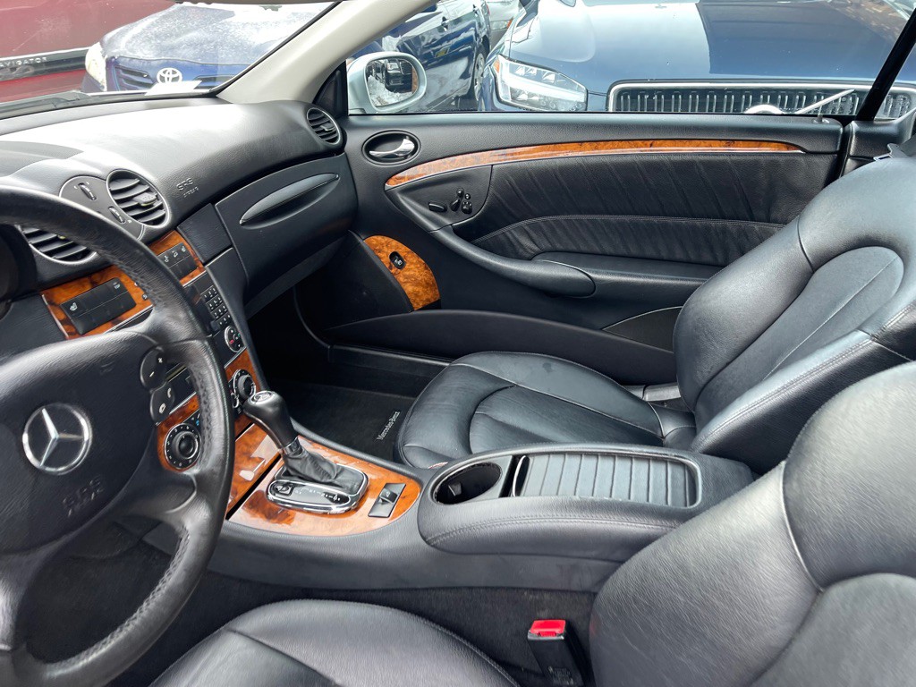 2006 Mercedes-Benz CLK-Class Image 17