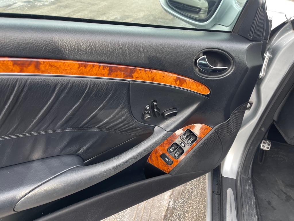 2006 Mercedes-Benz CLK-Class Image 23