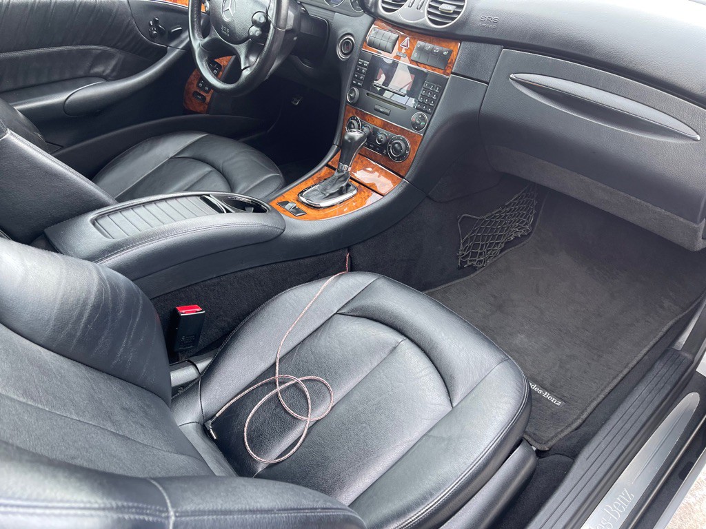 2006 Mercedes-Benz CLK-Class Image 25