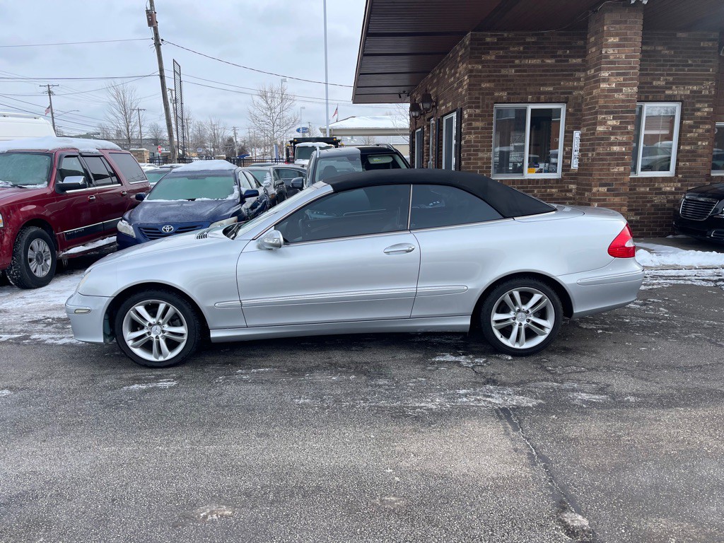2006 Mercedes-Benz CLK-Class Image 31
