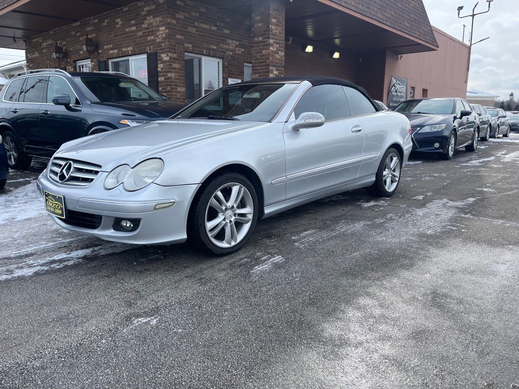 2006 Mercedes-Benz CLK-Class Image 40