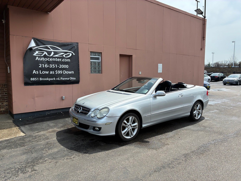 2006 Mercedes-Benz CLK-Class Image 1