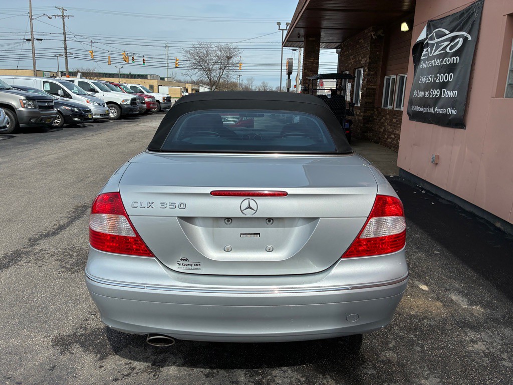 2006 Mercedes-Benz CLK-Class Image 2