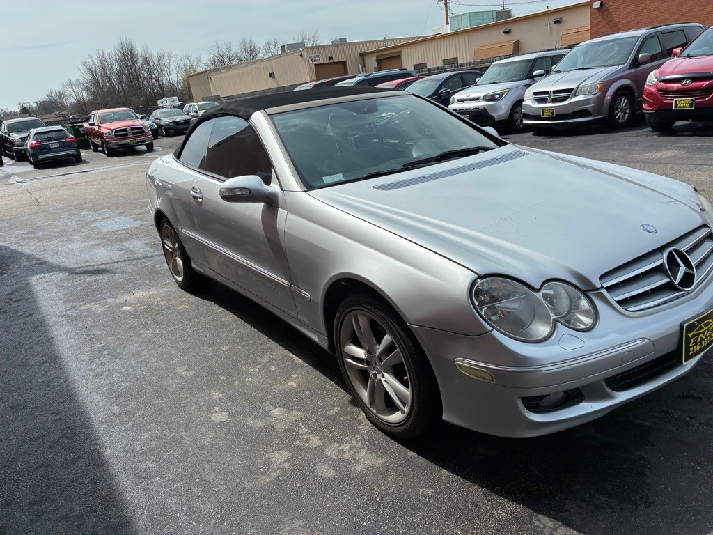2006 Mercedes-Benz CLK-Class Image 3