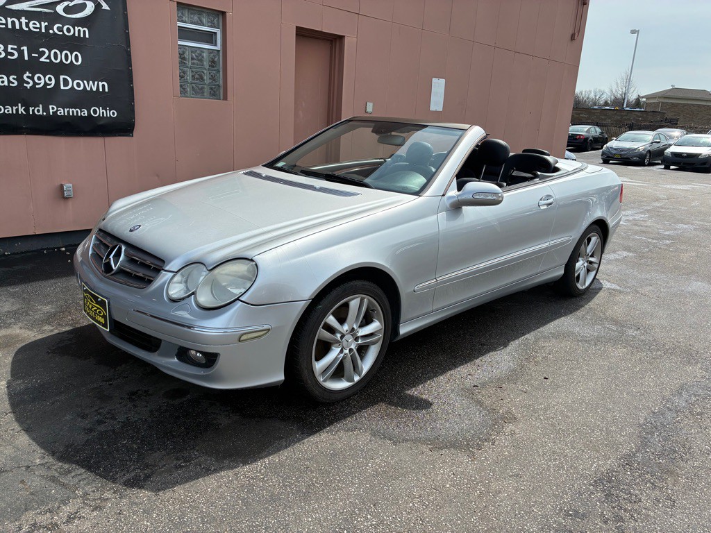 2006 Mercedes-Benz CLK-Class Image 11