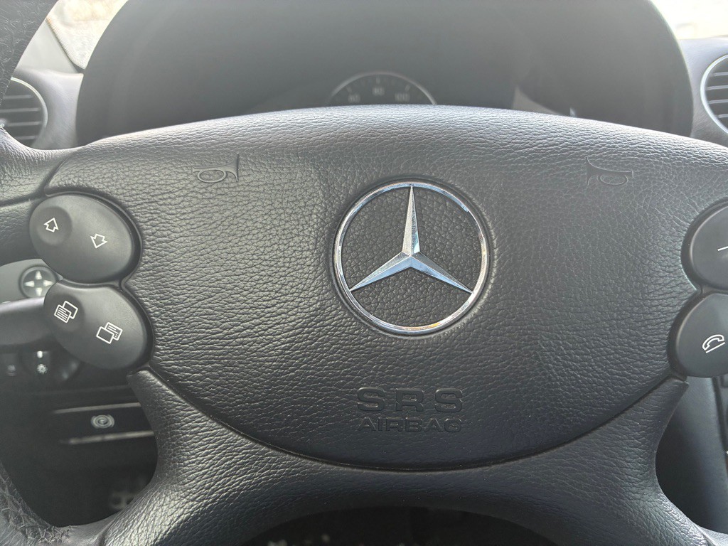2006 Mercedes-Benz CLK-Class Image 16
