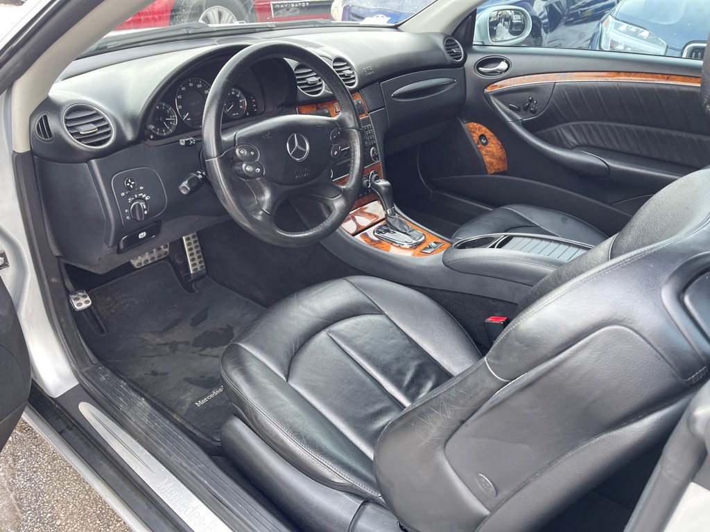 2006 Mercedes-Benz CLK-Class Image 25