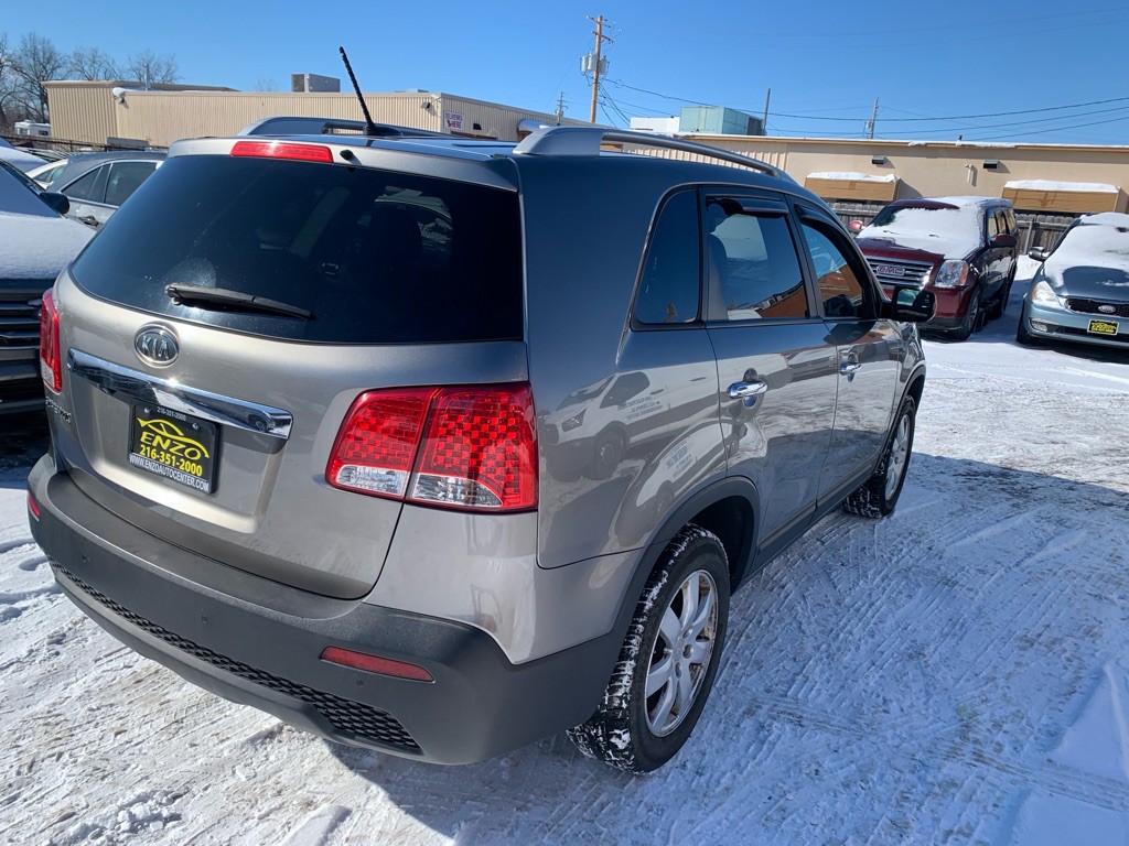 2011 Kia Sorento Image 10
