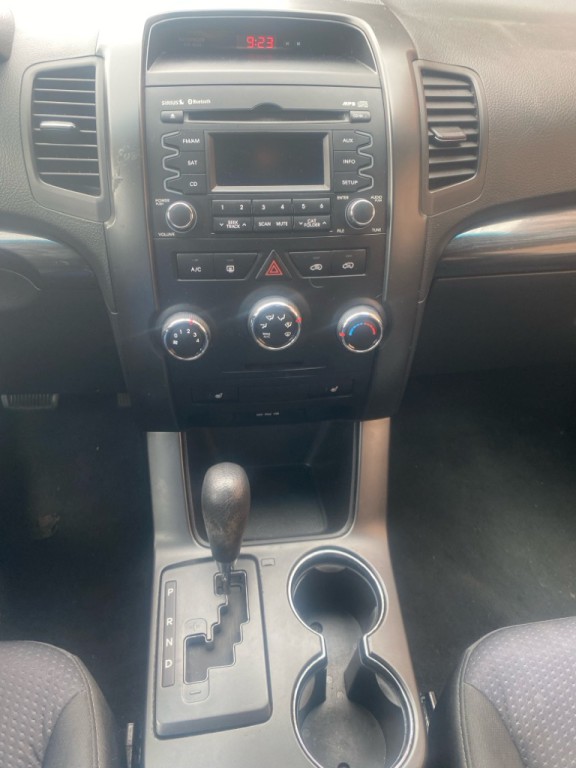 2011 Kia Sorento Image 17