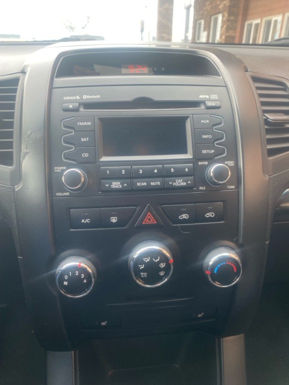 2011 Kia Sorento Image 18