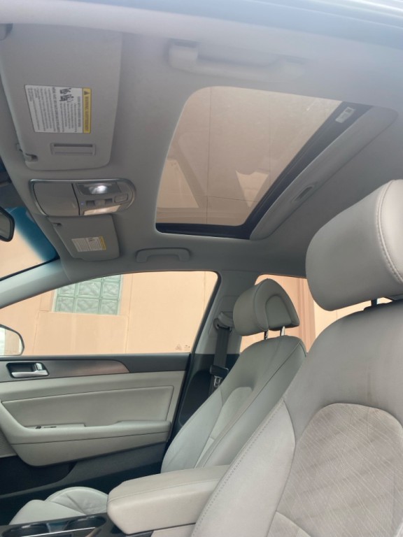2016 Hyundai Sonata Image 17