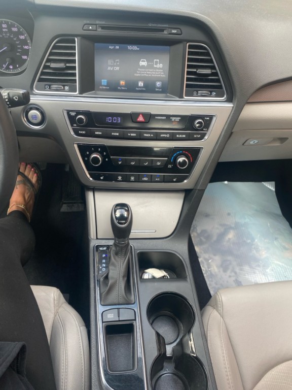 2016 Hyundai Sonata Image 18