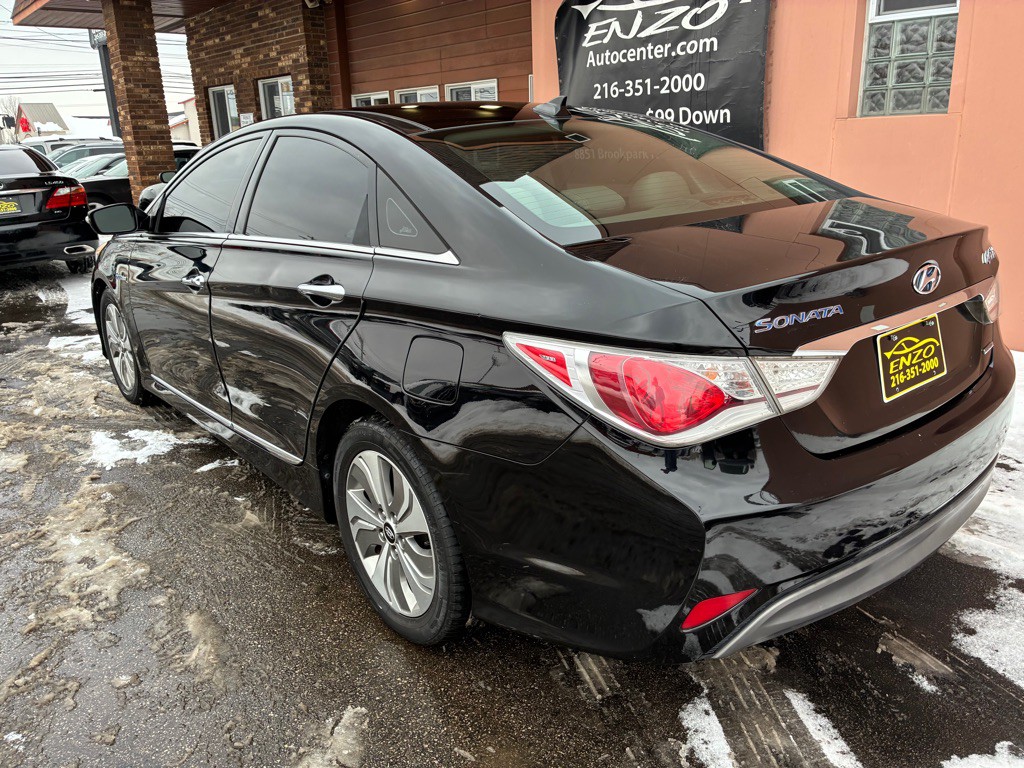 2015 Hyundai Sonata Image 8