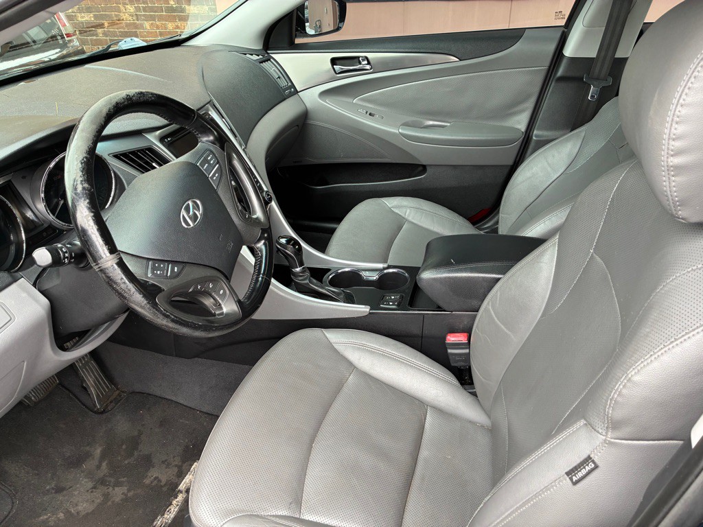 2015 Hyundai Sonata Image 9