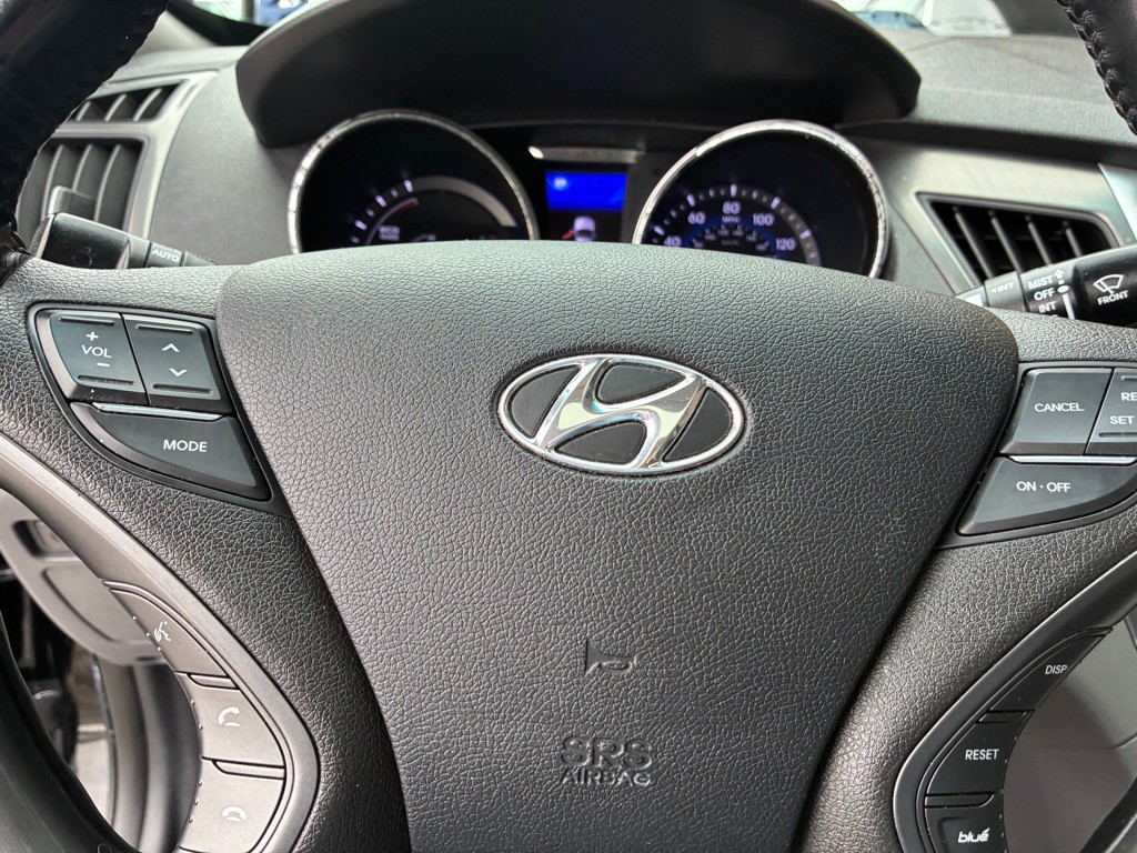 2015 Hyundai Sonata Image 12