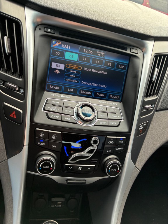 2015 Hyundai Sonata Image 32