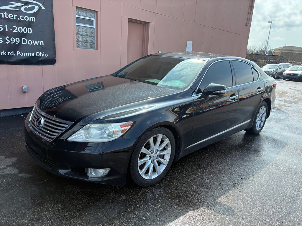 2010 Lexus LS Image 7