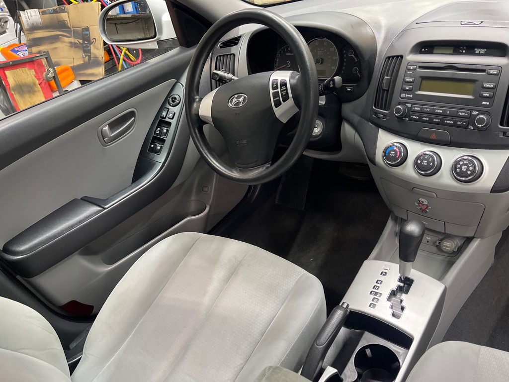 2008 Hyundai Elantra Image 2