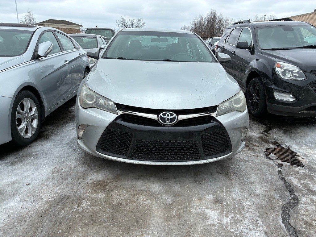 2017 Toyota Camry Image 4