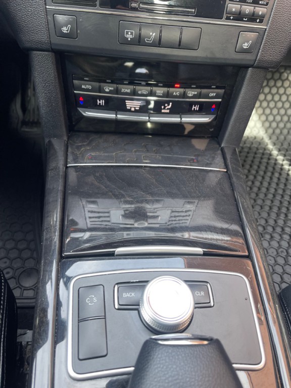 2010 Mercedes-Benz E-Class Image 20