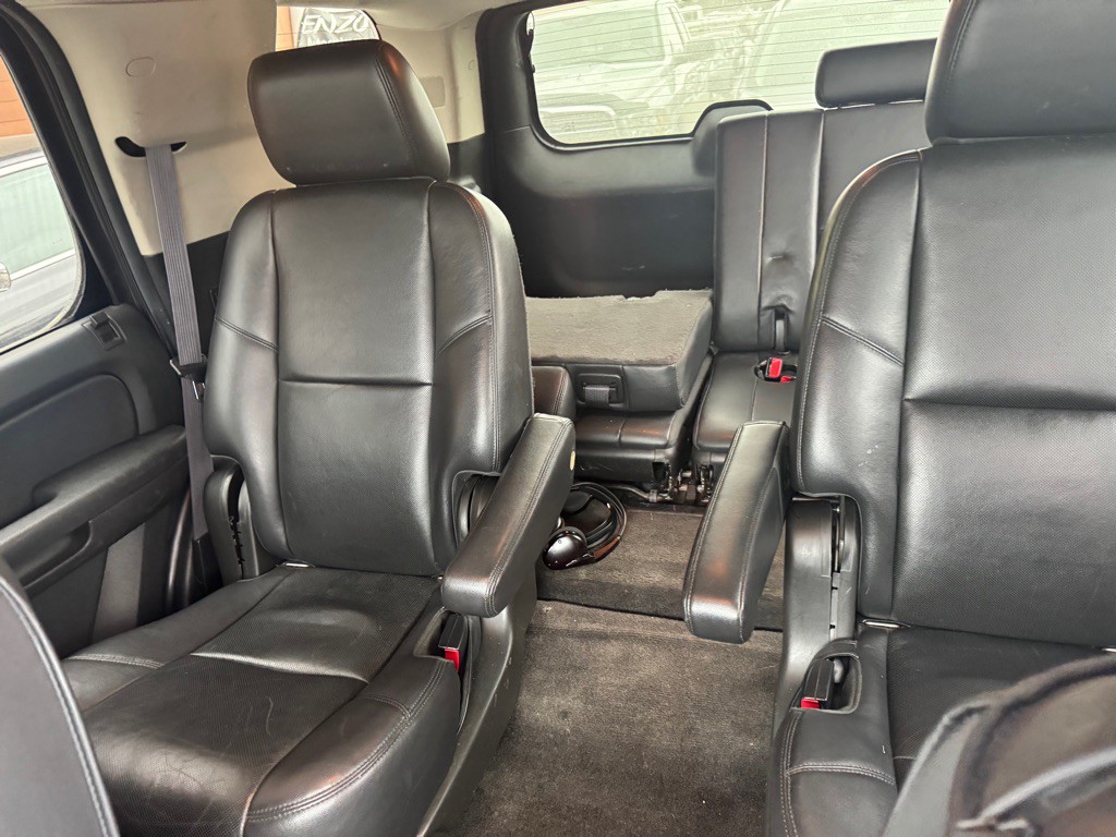 2014 Chevrolet Tahoe Image 4