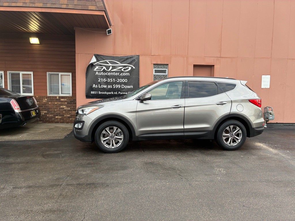 2015 Hyundai Santa Fe Sport Image 2