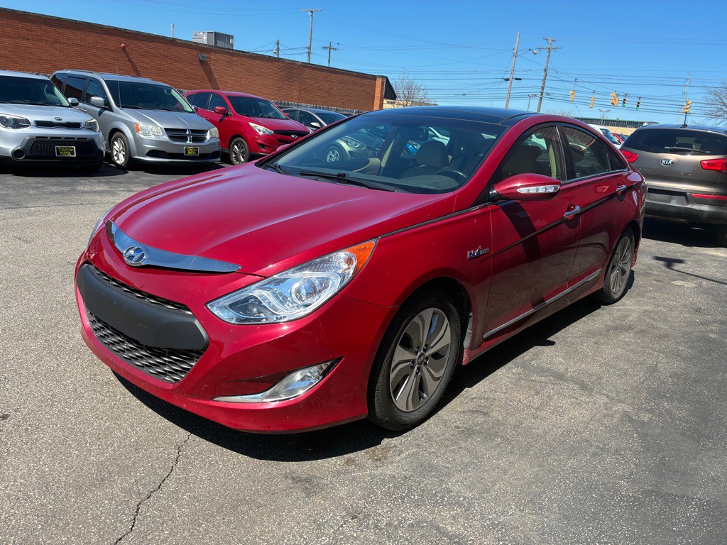 2015 Hyundai Sonata Image 1