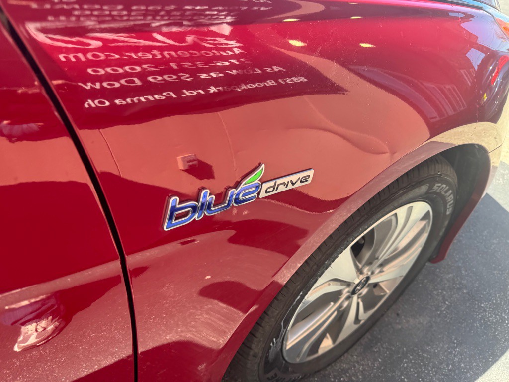 2015 Hyundai Sonata Image 12