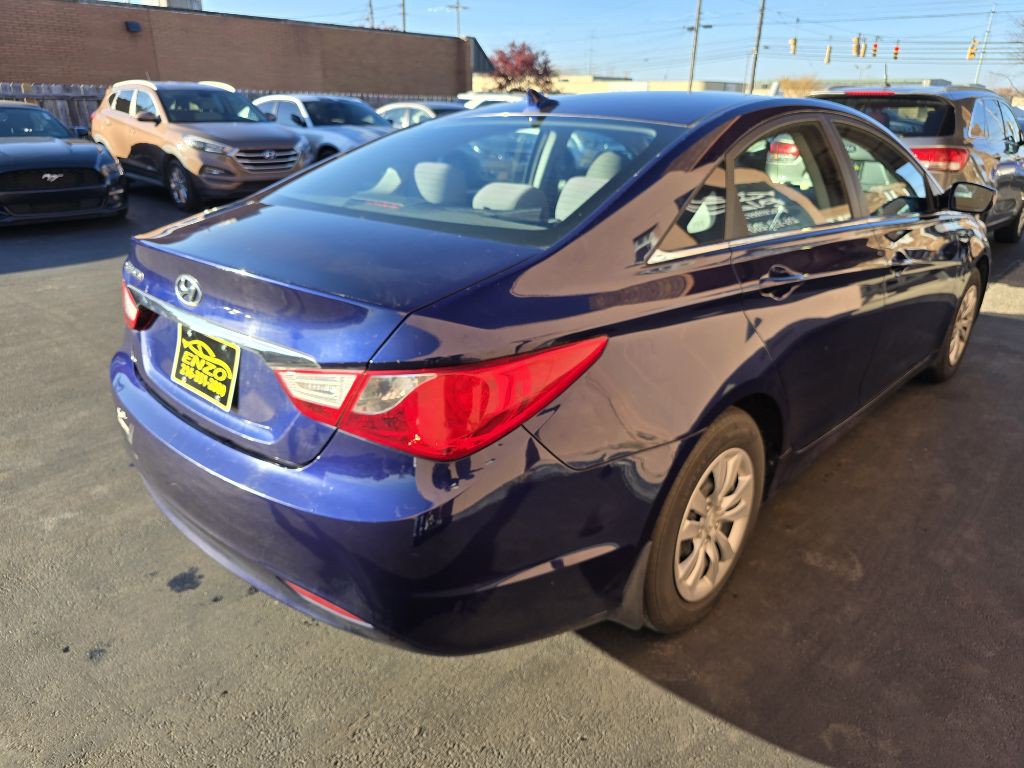 2011 Hyundai Sonata Image 20