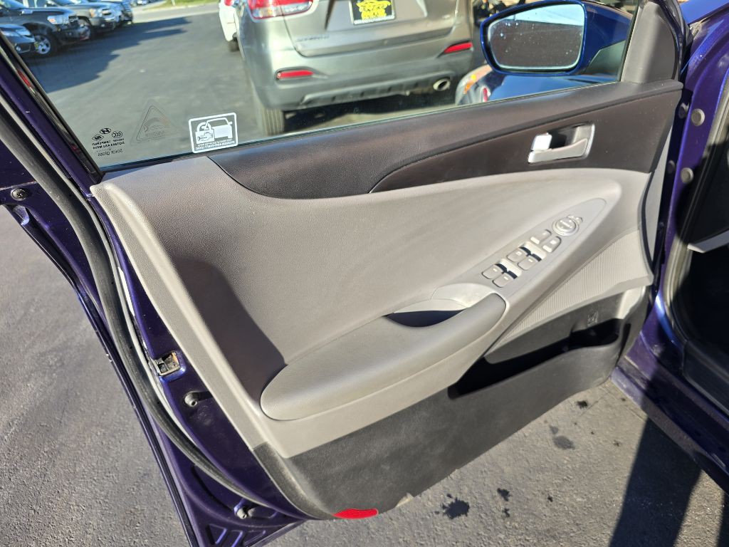 2011 Hyundai Sonata Image 34