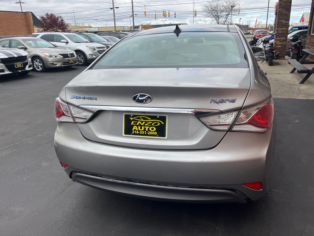 2011 Hyundai Sonata Image 8