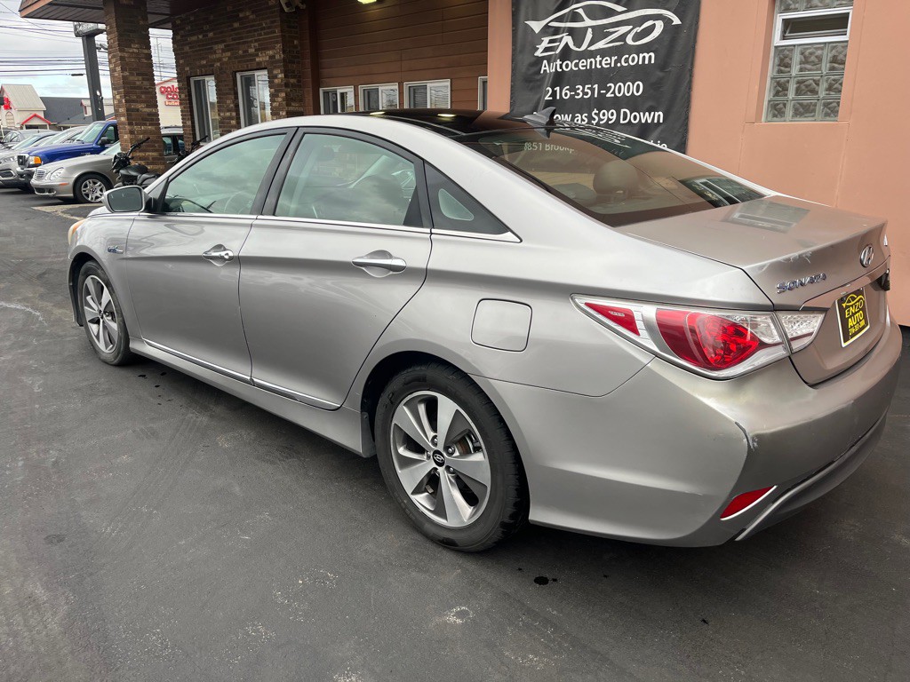 2011 Hyundai Sonata Image 10