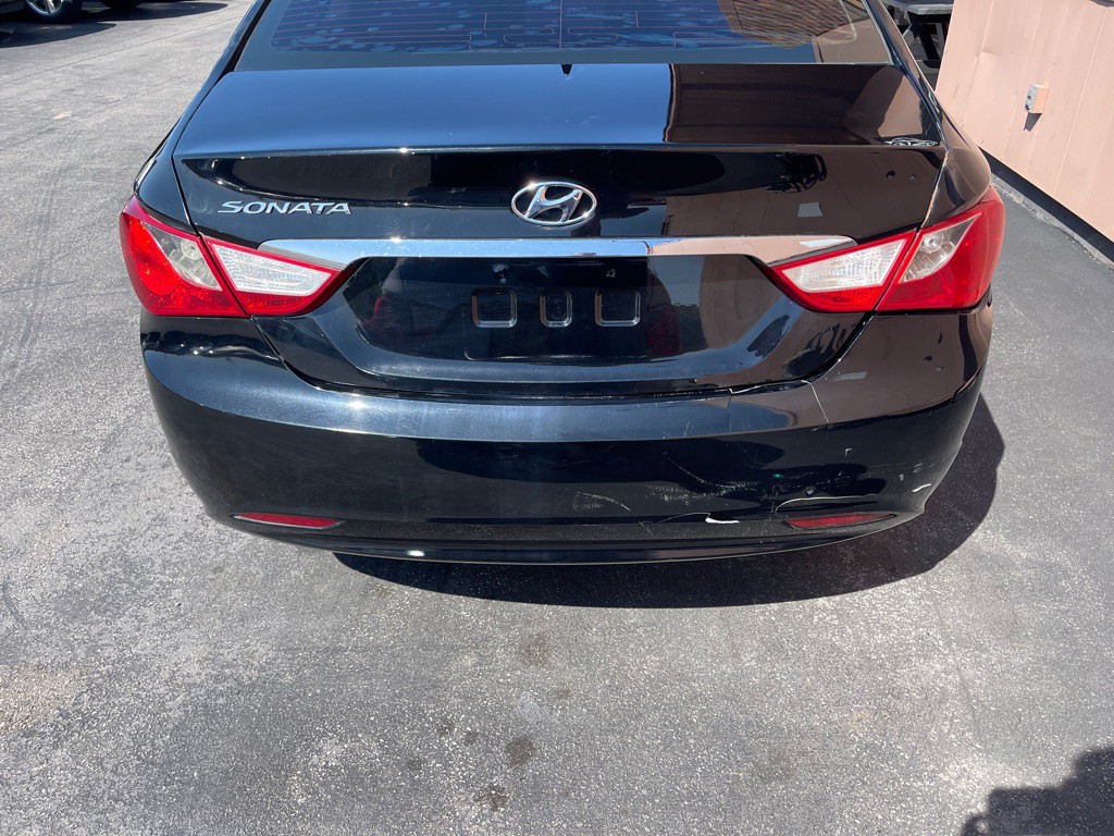 2011 Hyundai Sonata Image 4