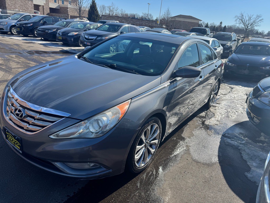 2011 Hyundai Sonata Image 1