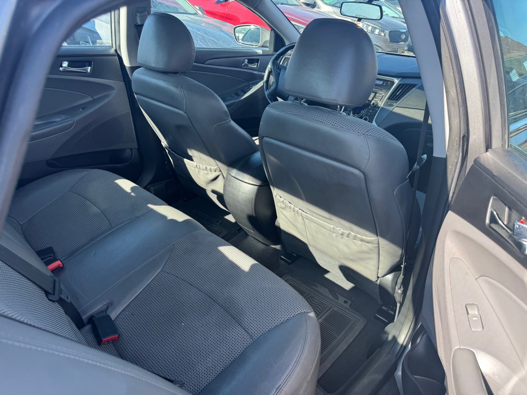 2011 Hyundai Sonata Image 5