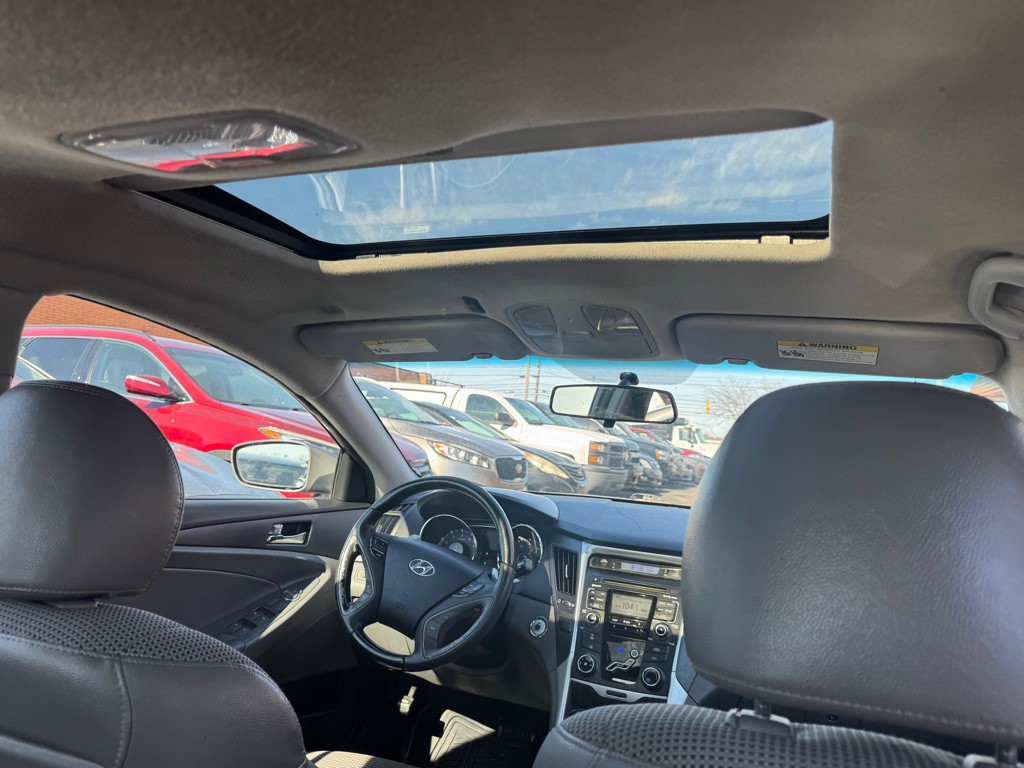 2011 Hyundai Sonata Image 7