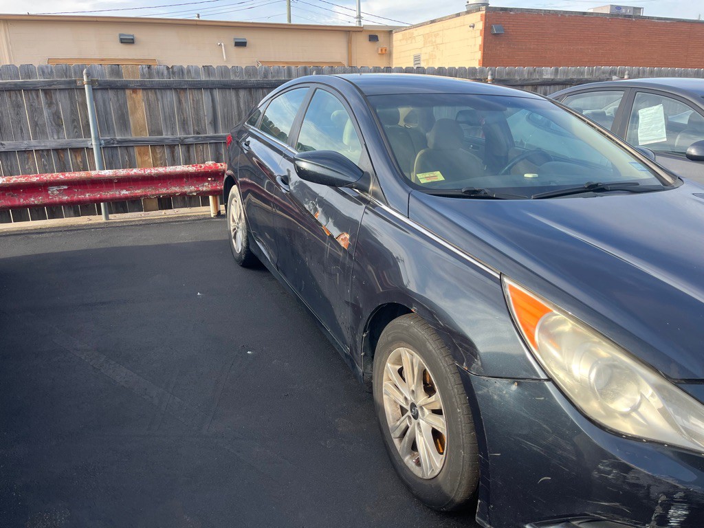 2012 Hyundai Sonata Image 3