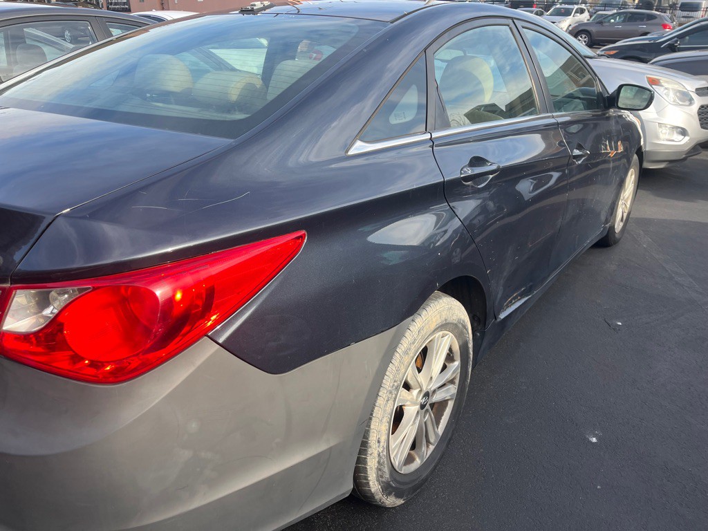 2012 Hyundai Sonata Image 4