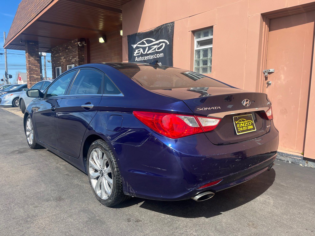 2012 Hyundai Sonata Image 7