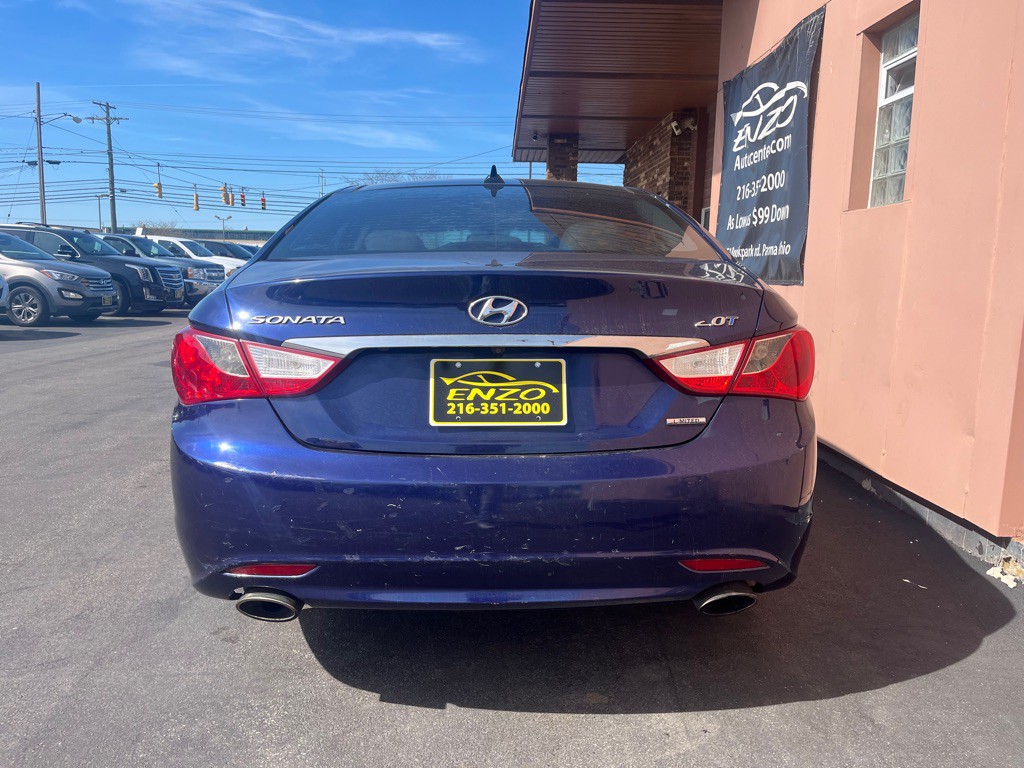 2012 Hyundai Sonata Image 8