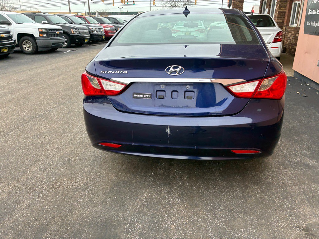 2012 Hyundai Sonata Image 5