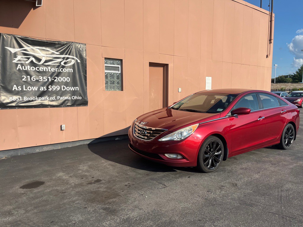 2012 Hyundai Sonata Image 1