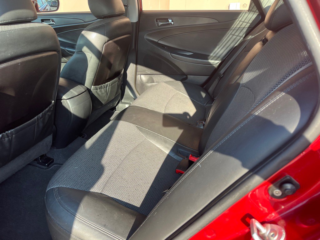 2012 Hyundai Sonata Image 9