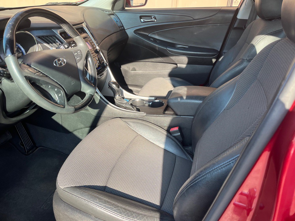 2012 Hyundai Sonata Image 10